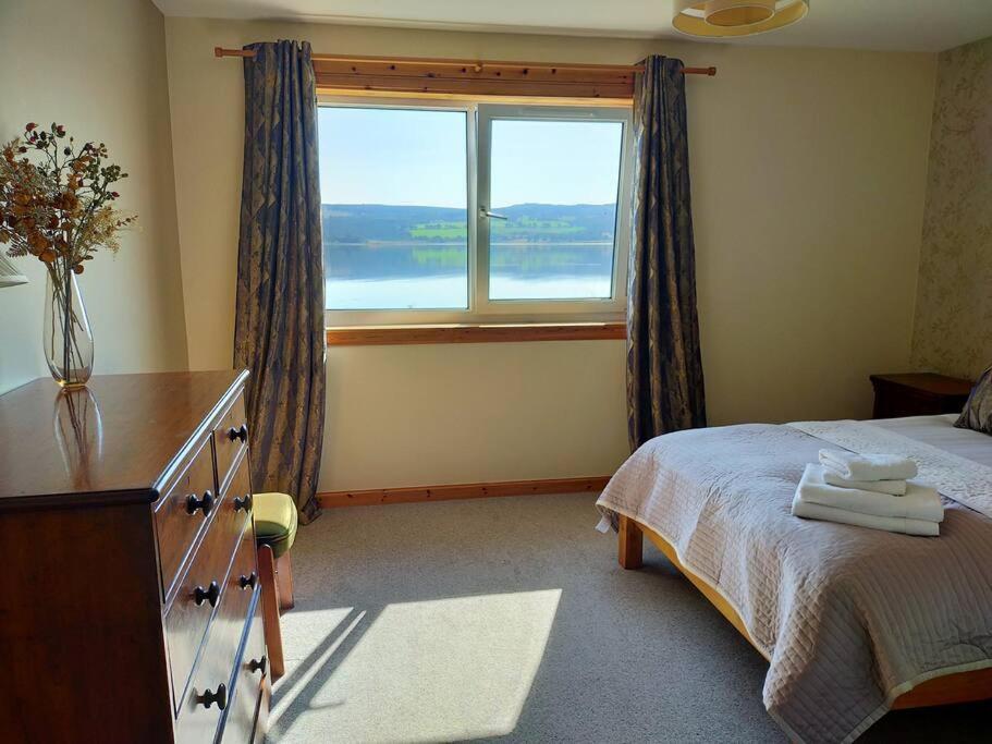 Spacious Sea View Home 5 Miles From Inverness North Kessock Eksteriør billede